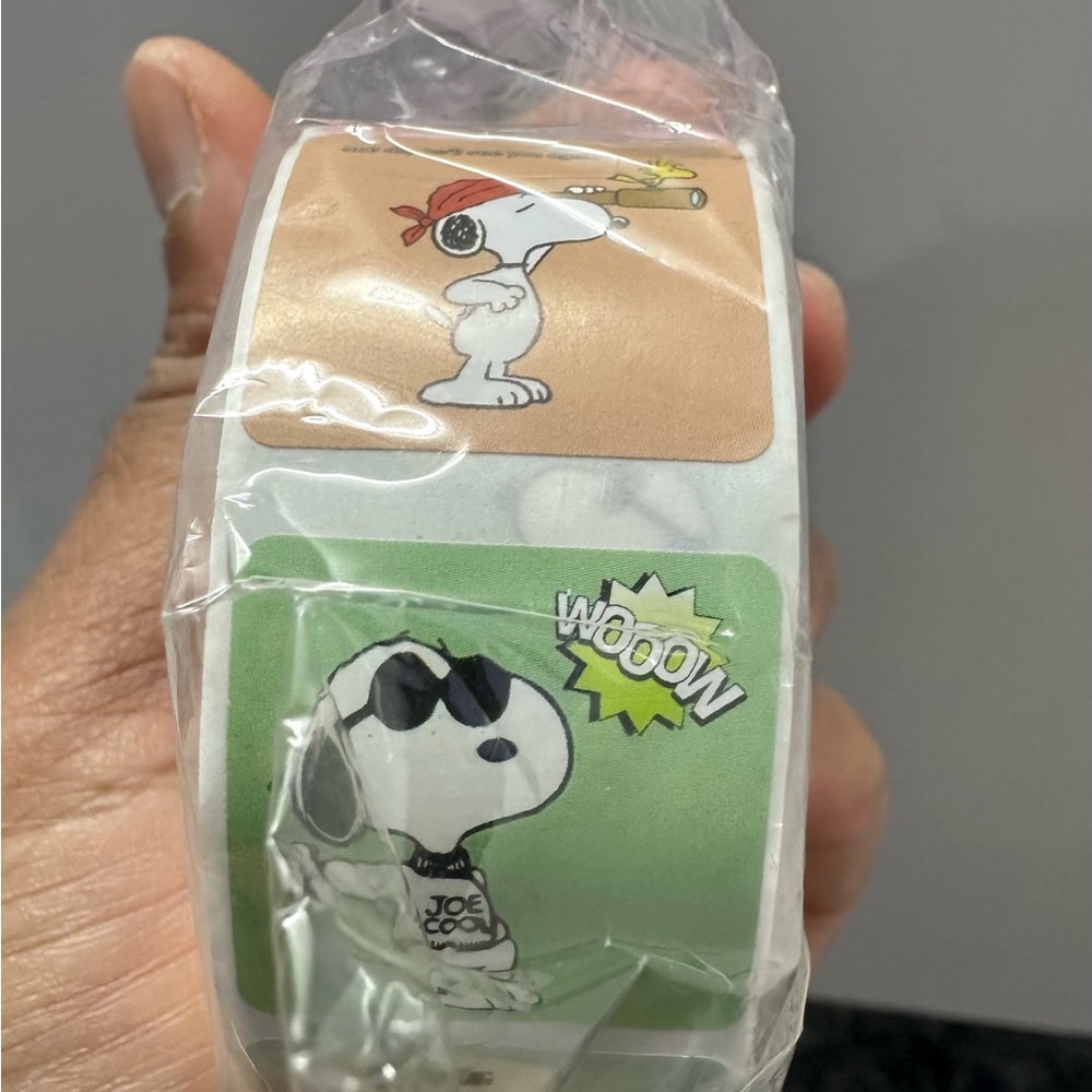 Snoopy Dog Sticker Roll - 500pc / Multicolor - Picture 4 of 4